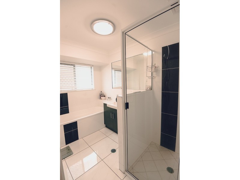 10 Townsend Street, Bucasia QLD 4750