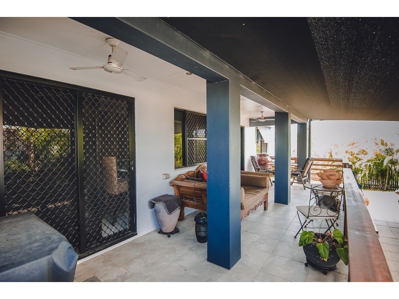 10 Townsend Street, Bucasia QLD 4750