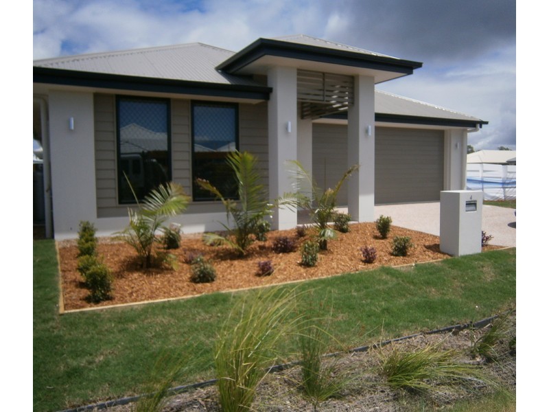 4 Apple Crescent, Caloundra West QLD 4551