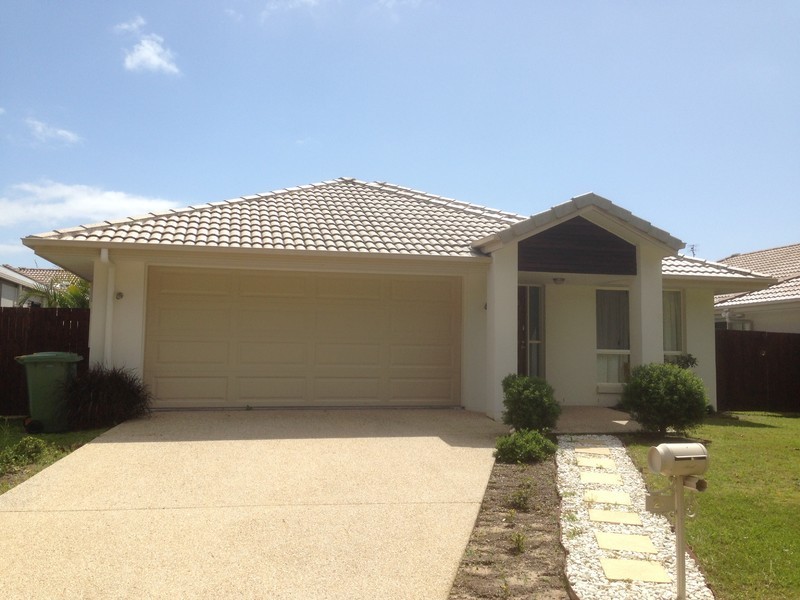 2A Whiteoak Street, Sippy Downs QLD 4556
