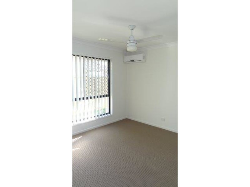 58 Commander Parade, Shoal Point QLD 4750