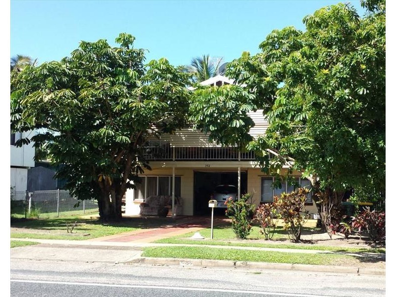 352 Slade Point Road, Slade Point QLD 4740