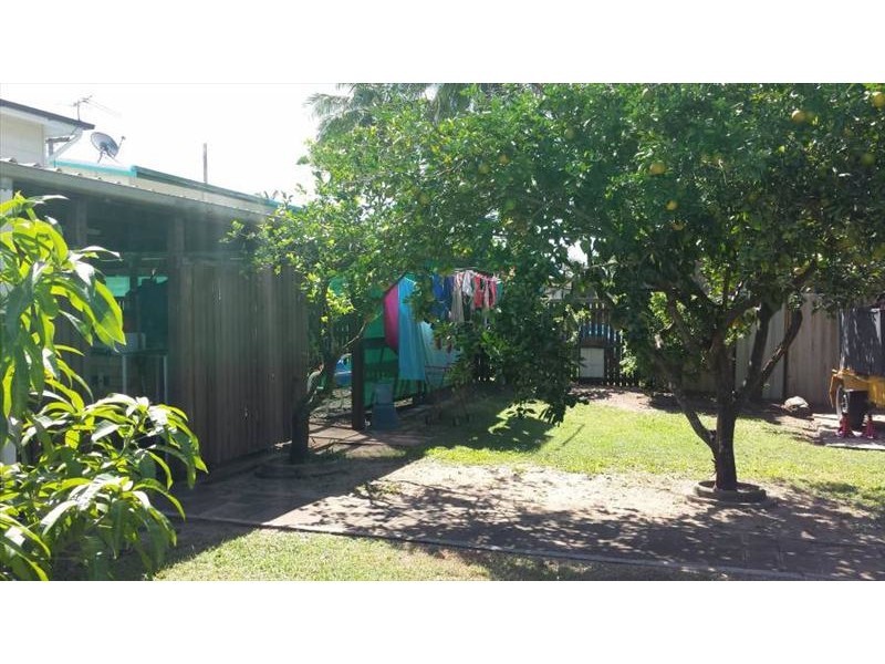 352 Slade Point Road, Slade Point QLD 4740