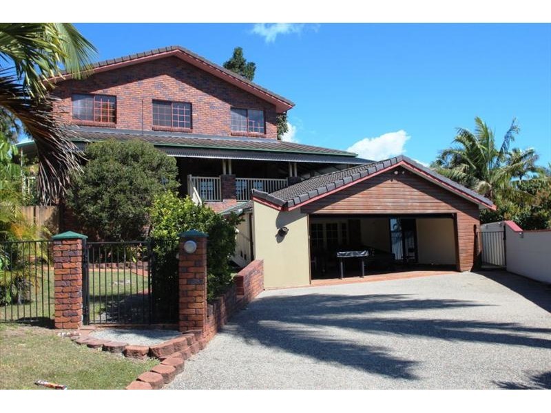 4 Triton Court, Shoal Point QLD 4750