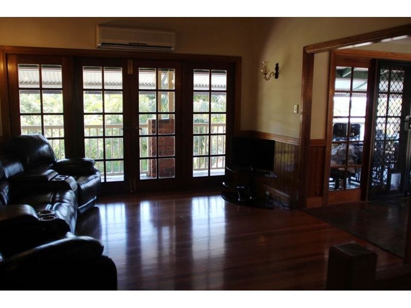 4 Triton Court, Shoal Point QLD 4750