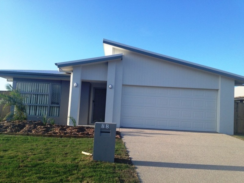 88 Schooner Avenue, Shoal Point QLD 4750