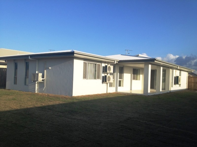88 Schooner Avenue, Shoal Point QLD 4750