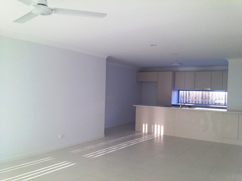 88 Schooner Avenue, Shoal Point QLD 4750