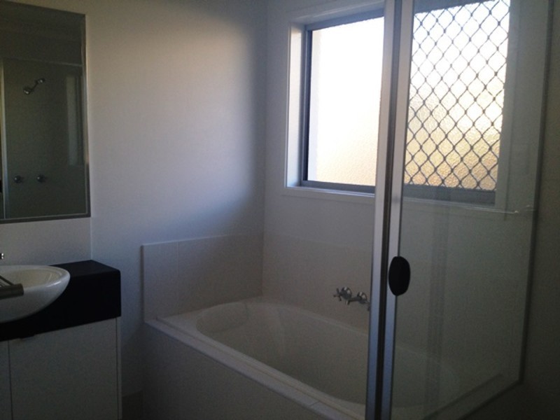 88 Schooner Avenue, Shoal Point QLD 4750