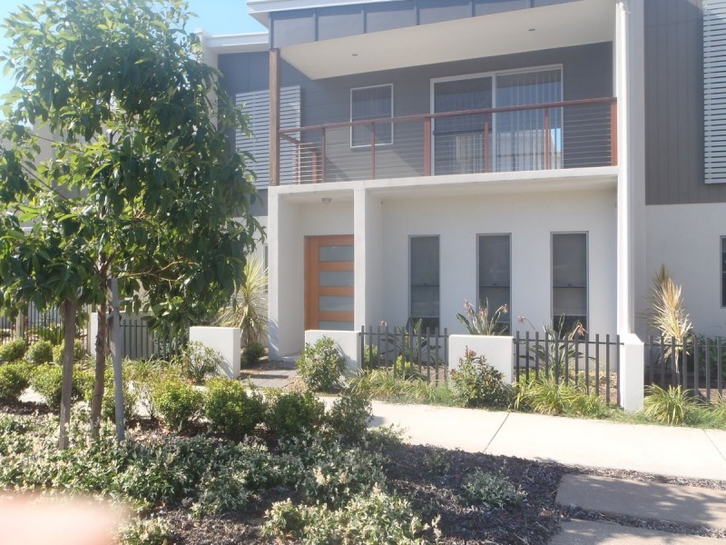 16 Macleay Lane, Maroochydore QLD 4558