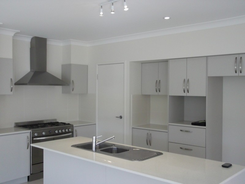 3 Wilshire Place, Pelican Waters QLD 4551