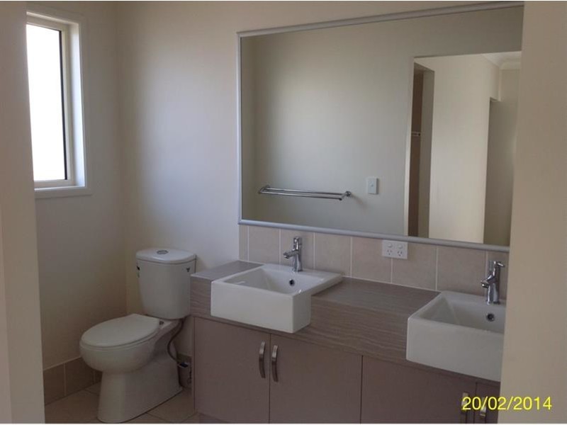 3 Wilshire Place, Pelican Waters QLD 4551