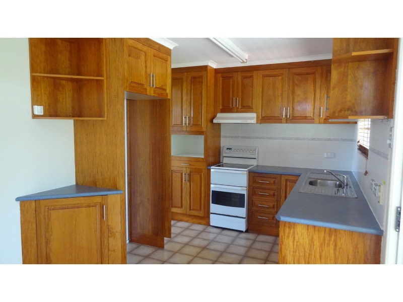 18 Cahill Crescent, Rural View QLD 4740