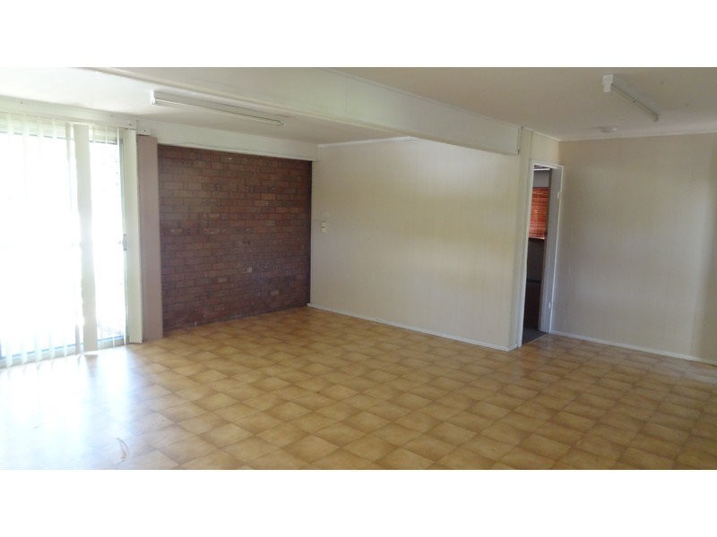 18 Cahill Crescent, Rural View QLD 4740