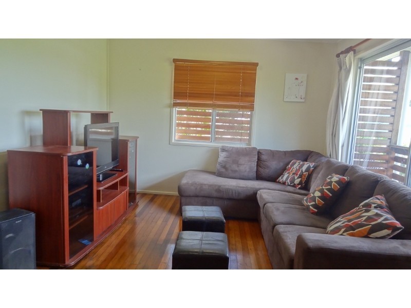 60 Waverley Street, Bucasia QLD 4750