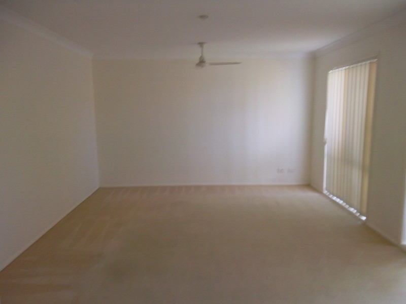 27 Oakgrove Way, Sippy Downs QLD 4556