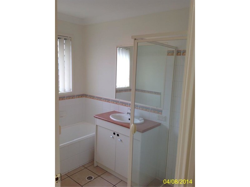 27 Oakgrove Way, Sippy Downs QLD 4556