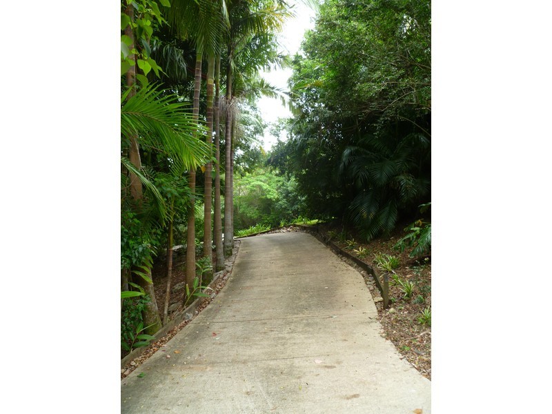 12 Cynthia Hunt Drive, Flaxton QLD 4560