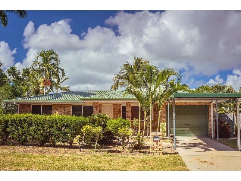 6 Nilsson Court, Bucasia QLD 4750