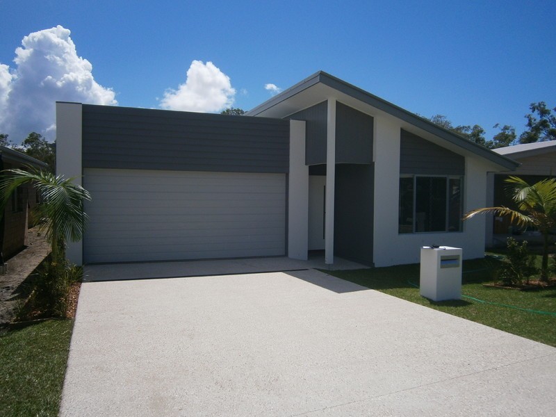 21 Brushbox Way, Peregian Springs QLD 4573