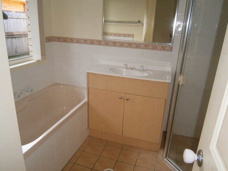 4 Statesman Circuit, Sippy Downs QLD 4556