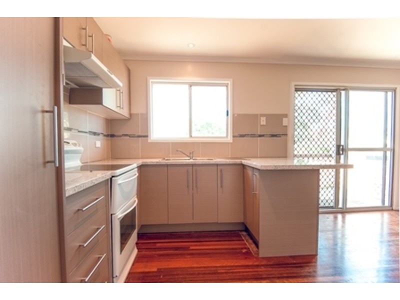 6 Christensen Street, Bucasia QLD 4750