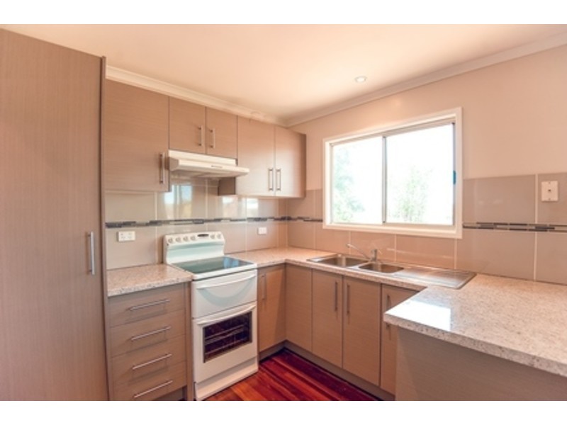 6 Christensen Street, Bucasia QLD 4750