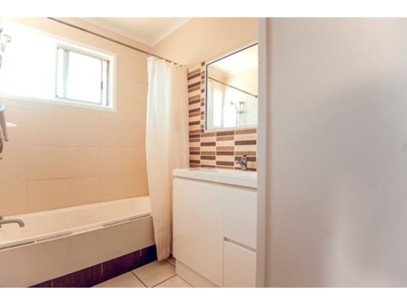 6 Christensen Street, Bucasia QLD 4750