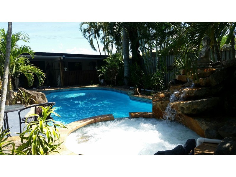 40 Shoal Point Road, Bucasia QLD 4750