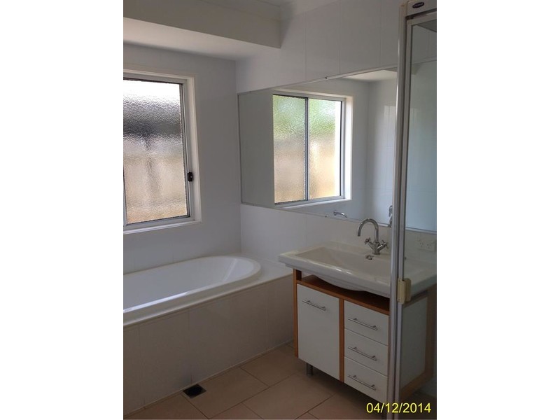 28 Riveroak Way, Sippy Downs QLD 4556