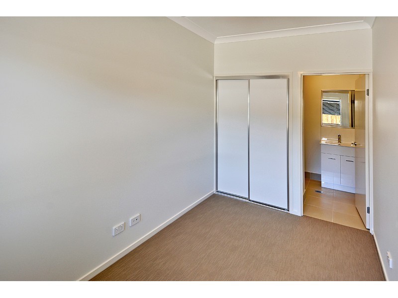 48/17 Greensboro Place, Little Mountain QLD 4551