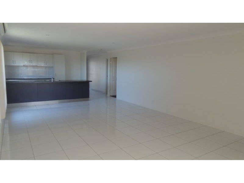 12 Esperance Avenue, Blacks Beach QLD 4740