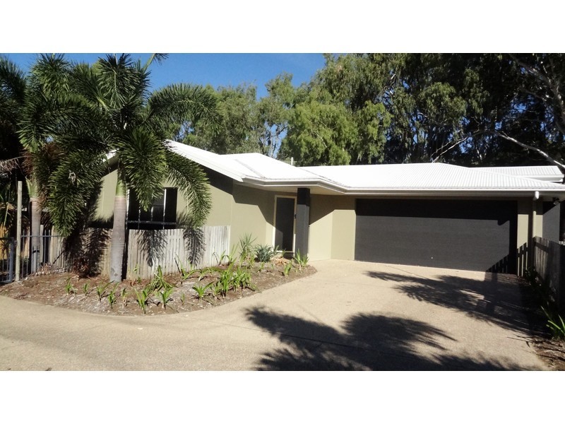 136 Waverley Street, Bucasia QLD 4750