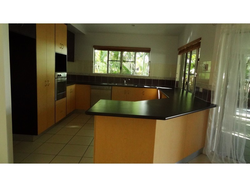 136 Waverley Street, Bucasia QLD 4750