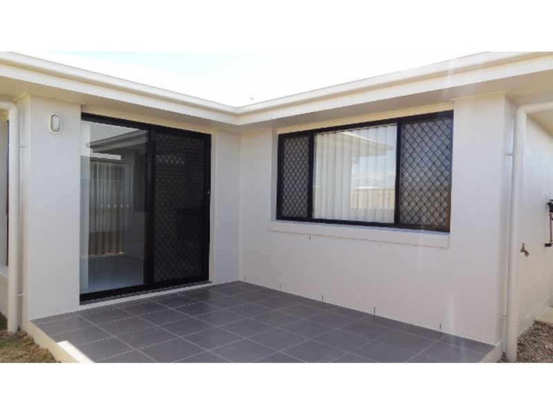 5 Henley Close, Blacks Beach QLD 4740