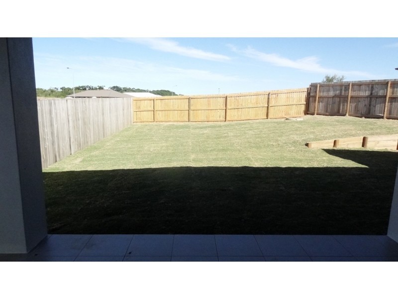 15 Eales Road, Rural View QLD 4740