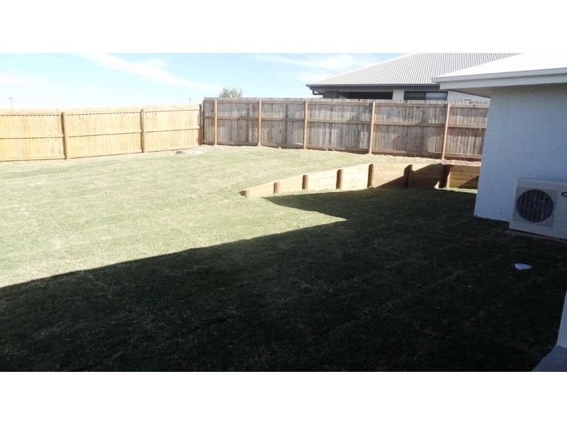 15 Eales Road, Rural View QLD 4740