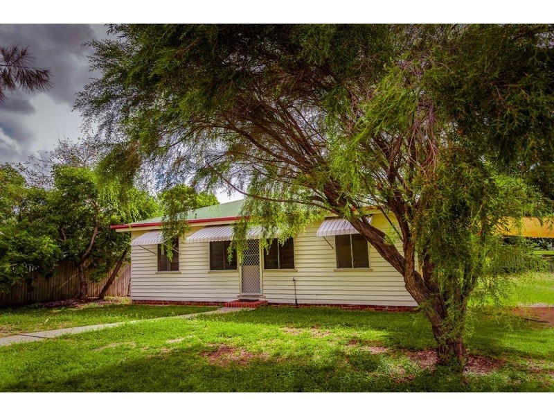 28 Waverley Street, Bucasia QLD 4750