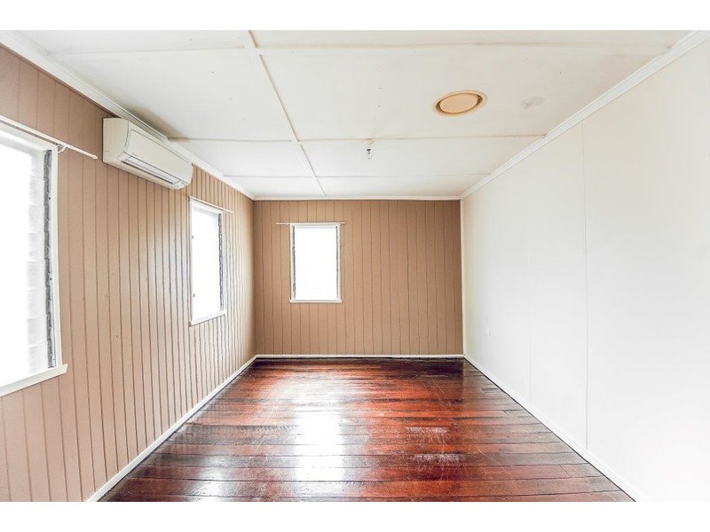 28 Waverley Street, Bucasia QLD 4750