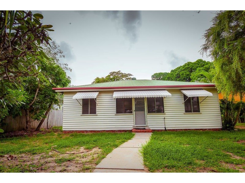 28 Waverley Street, Bucasia QLD 4750