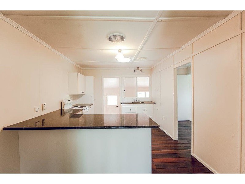 28 Waverley Street, Bucasia QLD 4750