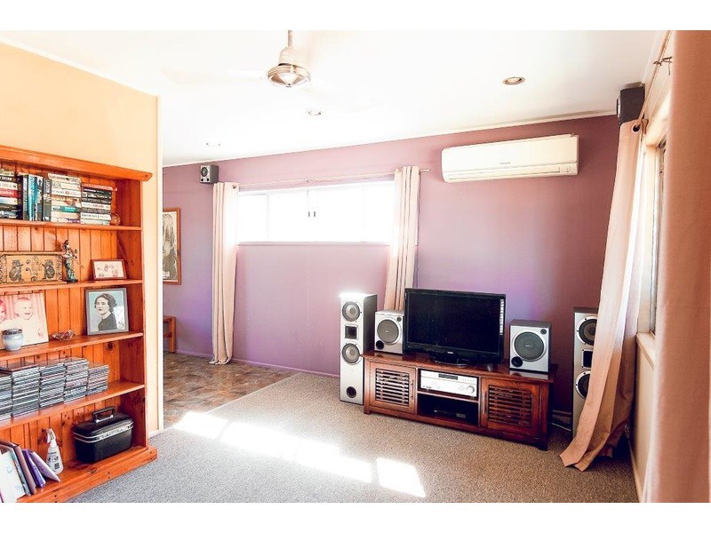 123 Waverley Street, Bucasia QLD 4750