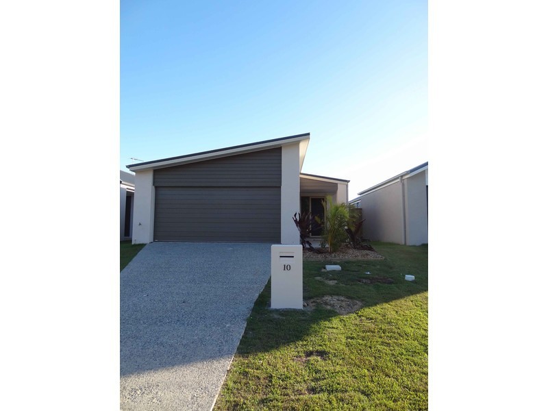 10 Warilla View, Blacks Beach QLD 4740
