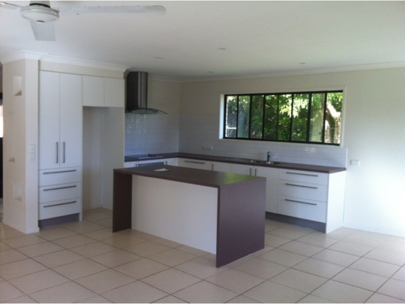 10 Dana Court, Palmwoods QLD 4555