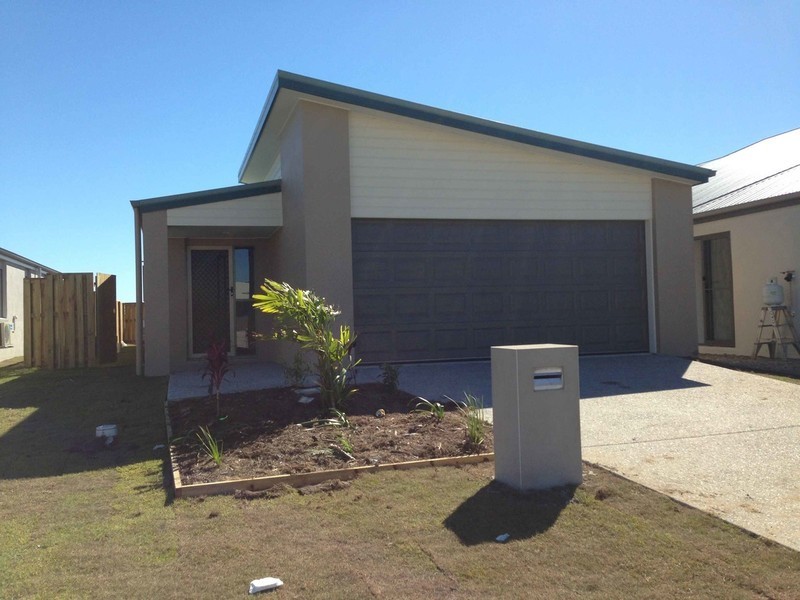 4 Holloways Court, Blacks Beach QLD 4740
