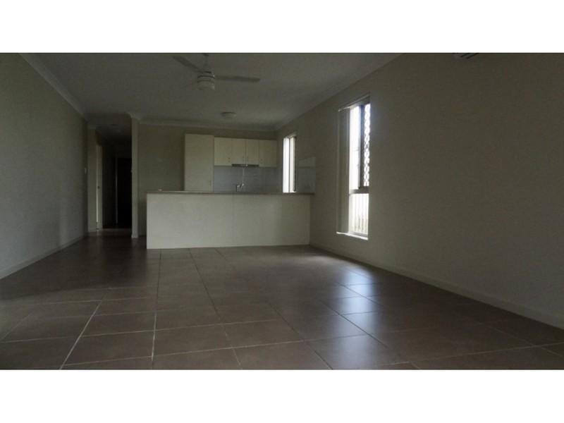 4 Holloways Court, Blacks Beach QLD 4740
