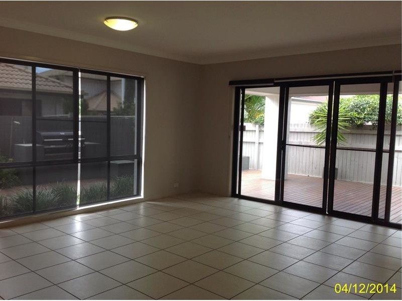 5 Cairncroft Place, Sippy Downs QLD 4556