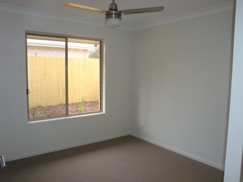 16 Elouera Close, Landsborough QLD 4550