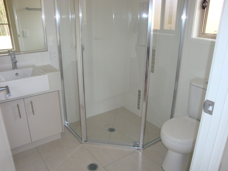 16 Elouera Close, Landsborough QLD 4550