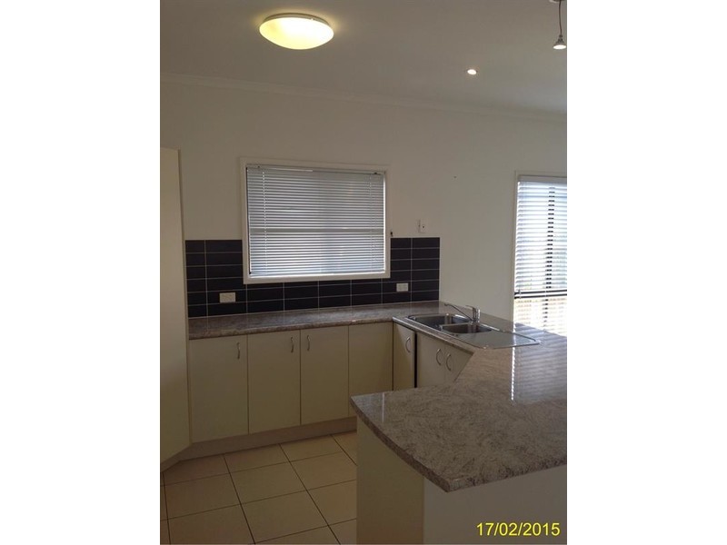 10 Griffin Crescent, Caloundra West QLD 4551